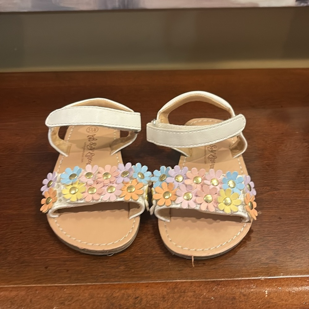 BABY GIRLS CUTE SANDALS - Picture 10 of 12